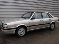 Gebraucht Audi 90 116 PS (85 kW) 1985 Silber Limousine