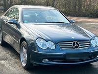 Gebraucht Mercedes CLK320 218 PS (160 kW) 2004 Blau Coupé