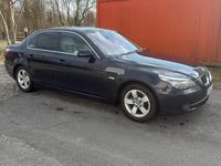 Gebraucht BMW 525 197 PS (144 kW) 2009 Blau Limousine