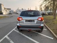 Gebraucht Suzuki Vitara Comfort 120 PS (88 kW) 2017 Grau SUV