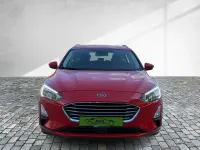 Usado Ford Focus Cool & Connect 125 CV (91 kW) 2021 Rojo Familiar