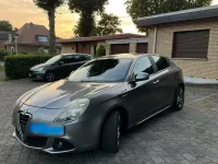 Gebraucht Alfa Romeo Giulietta 170 PS (125 kW) 2011 Grau Kleinwagen