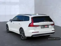 Gebraucht Volvo V60 145 PS (106 kW) 2024 Kombi