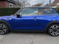 Gebraucht Mini Cooper 136 PS (100 kW) 2018 Blau Kleinwagen