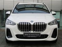 Neu BMW 218 M Sport 150 PS (110 kW) 2026 Alpinweiß uni Kombi