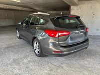 Gebraucht Ford Focus Cool & Connect 125 PS (91 kW) 2019 Grau Kombi