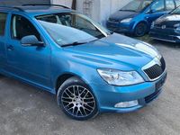 Gebraucht Skoda Octavia 105 PS (77 kW) 2010 Blau Kombi