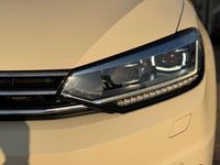Gebraucht VW Touran 150 PS (110 kW) 2024 Beige Van / Kleinbus