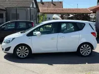 Gebraucht Opel Meriva Innovation 120 PS (88 kW) 2011 Casabl/arctic/eisweiss/kaolin Van / Kleinbus