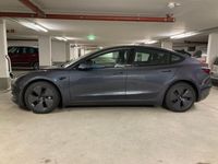 gebraucht Tesla Model 3 SR+ RWD MY23 Neuzustand 8-fach bereift