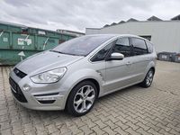Gebraucht Ford S-MAX Titanium 140 PS (102 kW) 2011 Silber Van / Kleinbus