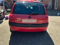 Gebraucht Renault Clio 56 PS (41 kW) 1999 Rot Kleinwagen