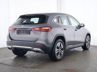 Gebraucht Mercedes GLA180 Progressive 136 PS (100 kW) 2024 Grau SUV