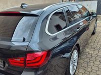 Gebraucht BMW 520 184 PS (135 kW) 2012 Grau Kombi