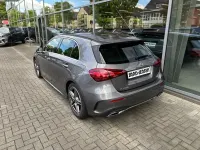 Gebraucht Mercedes A200 Advanced Plus 163 PS (119 kW) 2025 Mountain grau metallic Limousine