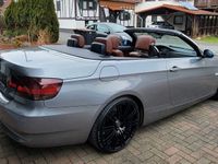 gebraucht BMW 330 Cabriolet d Aut-Service neu -Tüv - sehr gepflegt