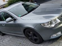 Gebraucht Skoda Superb 160 PS (117 kW) 2013 Silber Kombi