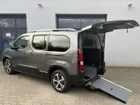 Gebraucht Peugeot Rifter GT-line 131 PS (96 kW) 2021 Grau Van / Kleinbus