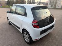 Gebraucht Renault Twingo Experience 70 PS (51 kW) 2017 Weiß Kleinwagen