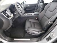 Gebraucht Volvo XC60 Plus 197 PS (144 kW) 2024 Grau SUV