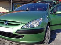 Gebraucht Peugeot 307 Tendance 148 PS (108 kW) 2003 Grün metallic Limousine