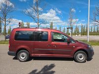 Gebraucht VW Caddy Maxi 105 PS (77 kW) 2011 Rot Van / Kleinbus