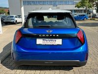 Gebraucht Mini Cooper Classic 135 kW (184 PS) 2024 Blazing blue Kleinwagen