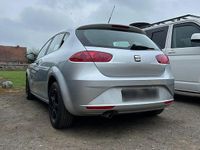 Usata Seat Leon 86 CV (63 kW) 2012 Argento Berlina