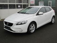 Gebraucht Volvo V40 Kinetic 122 PS (89 kW) 2016 Weiß Limousine