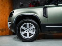 Gebraucht Land Rover Defender Basis 400 PS (294 kW) 2022 Grün SUV