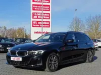 Gebraucht BMW 318 Advantage 150 PS (110 kW) 2022 Schwarz Limousine