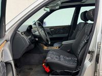 Gebraucht Mercedes E240 Avantgarde 170 PS (125 kW) 1999 Silber Limousine