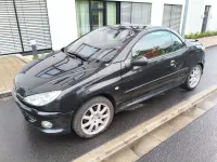 Gebraucht Peugeot 206 CC 109 PS (80 kW) 2005 Schwarz Cabrio