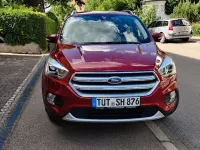 Gebraucht Ford Kuga Titanium 150 PS (110 kW) 2017 Rot SUV