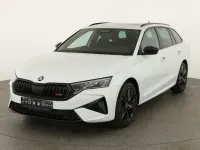 Neu Skoda Octavia RS 265 PS (194 kW) 2026 Moon weiß metallic Kombi