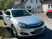 Second-hand Opel Astra 112 CP (82 kW) 2006 Argintiu Hatchback