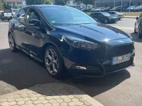 Używany Ford Focus Sport 250 KM (183 kW) 2016 Czarny Sedan/Limuzyna
