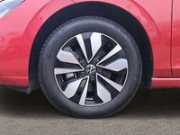 Gebraucht VW Golf VIII Move 131 PS (96 kW) 2023 Rot Kombi