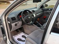 Gebraucht VW Jetta 115 PS (84 kW) 2005 Silber Limousine