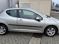 Gebraucht Peugeot 207 Urban Move 73 PS (53 kW) 2007 Grau Kleinwagen