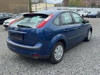 Gebraucht Ford Focus Trend 101 PS (74 kW) 2006 Blau Limousine