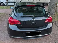 Gebraucht Opel Astra Selection 116 PS (85 kW) 2015 Schwarz Limousine