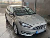 Usata Ford Focus 120 CV (88 kW) 2015 Beige Station wagon