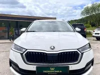 Używany Skoda Octavia 150 KM (110 kW) 2023 Biały Kombi