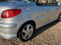 gebraucht Peugeot 206 CC 