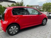 Gebraucht VW e-up! Style 61 kW (83 PS) 2022 Rot Kleinwagen
