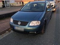 Gebraucht VW Touran 105 PS (77 kW) 2004 Blau Van / Kleinbus
