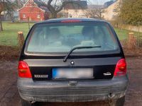 Second-hand Renault Twingo 58 CP (42 kW) 2002 Negru Hatchback