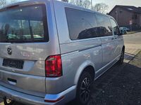 Gebraucht VW Transporter 150 PS (110 kW) 2018 Reflexsilber metallic Van