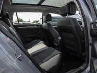 Gebraucht VW Passat Alltrack 200 PS (147 kW) 2023 Mondstein grau Kombi